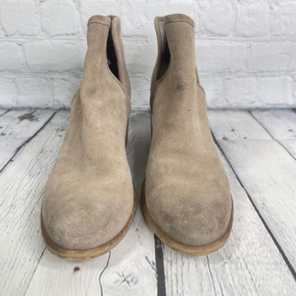 Hinge Women’s Size 5.5 M Booties Tan Suede Block Heel Ankle Slip On Boots - Picture 2 of 11